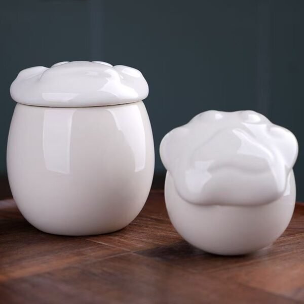 1主图 Cat Paw-Shaped Cute Pet Memorial Jar, Ceramic Moisture-Proof Sealed Container for Storing Cat, Dog, or Hamster Ashes, Fur, and Teeth